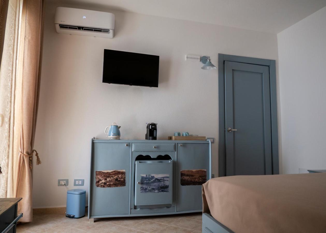Hotel Domo Anna Villasimius Exterior foto