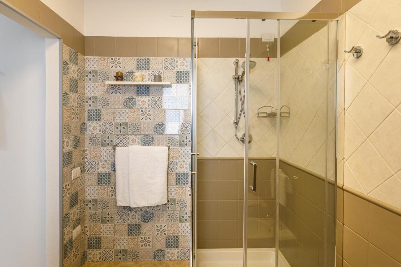 Hotel Domo Anna Villasimius Exterior foto